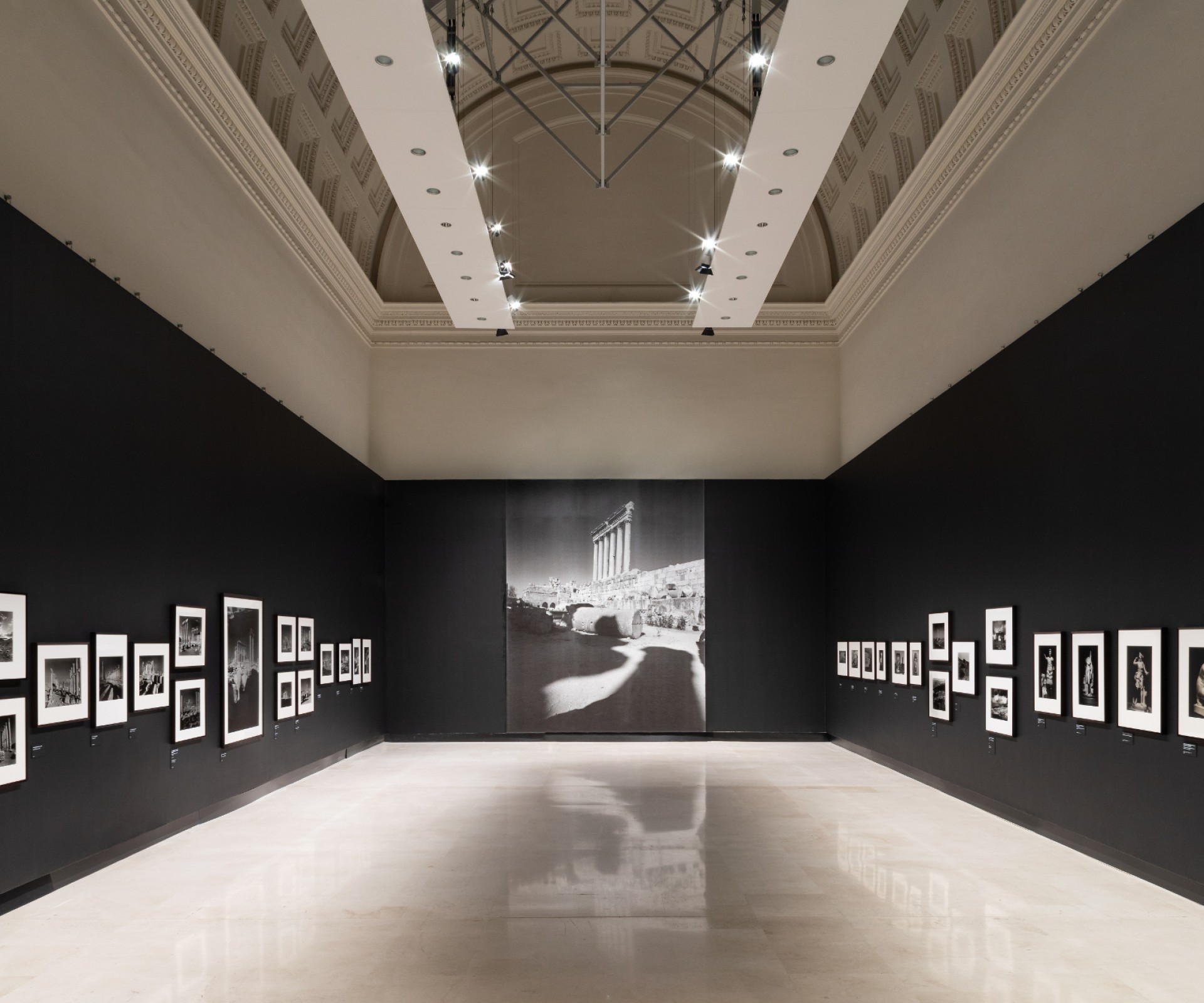 Incontri inattesi: "Don McCullin a Roma" – "Still Life. Ai confini tra il vivere e il morire" (a cura di) L. Preta. Articolo di Silvia Mondini
